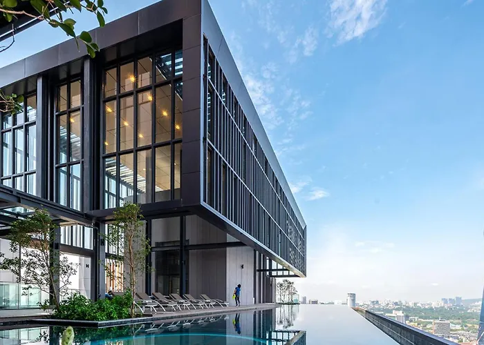 Luxury Apartment At Lucentia Residence